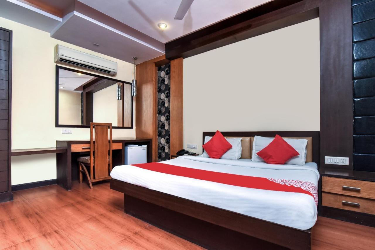 Hotel Shri Ram New Delhi Exterior photo