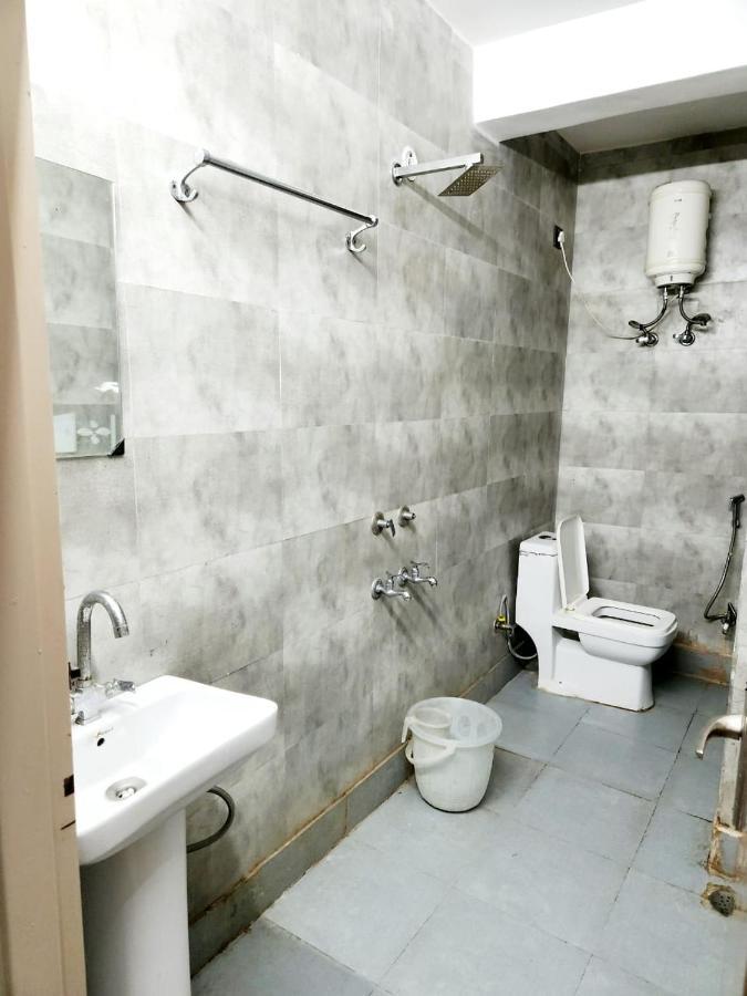 Hotel Shri Ram New Delhi Exterior photo